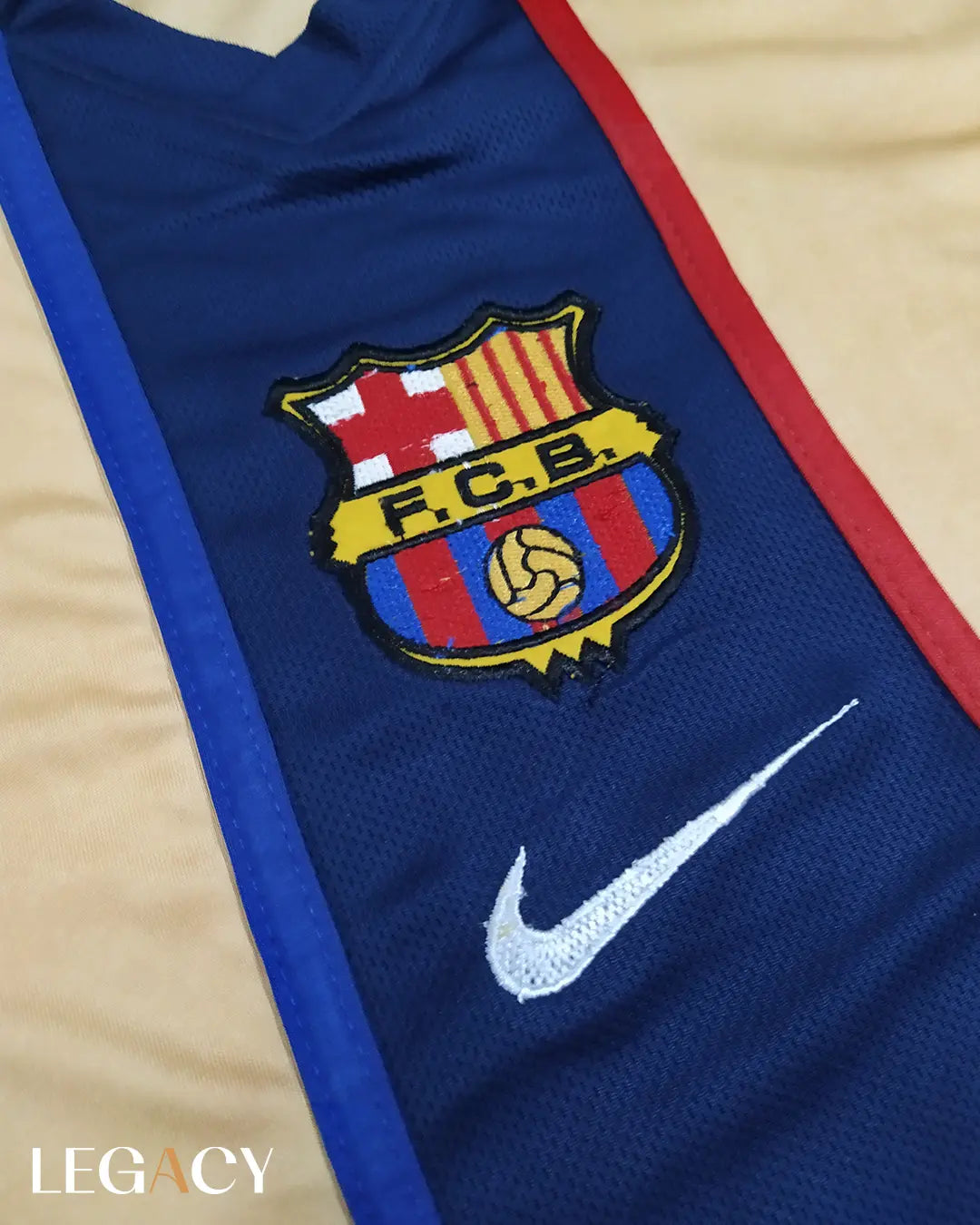 Barcelona 2001/02 away Over size
