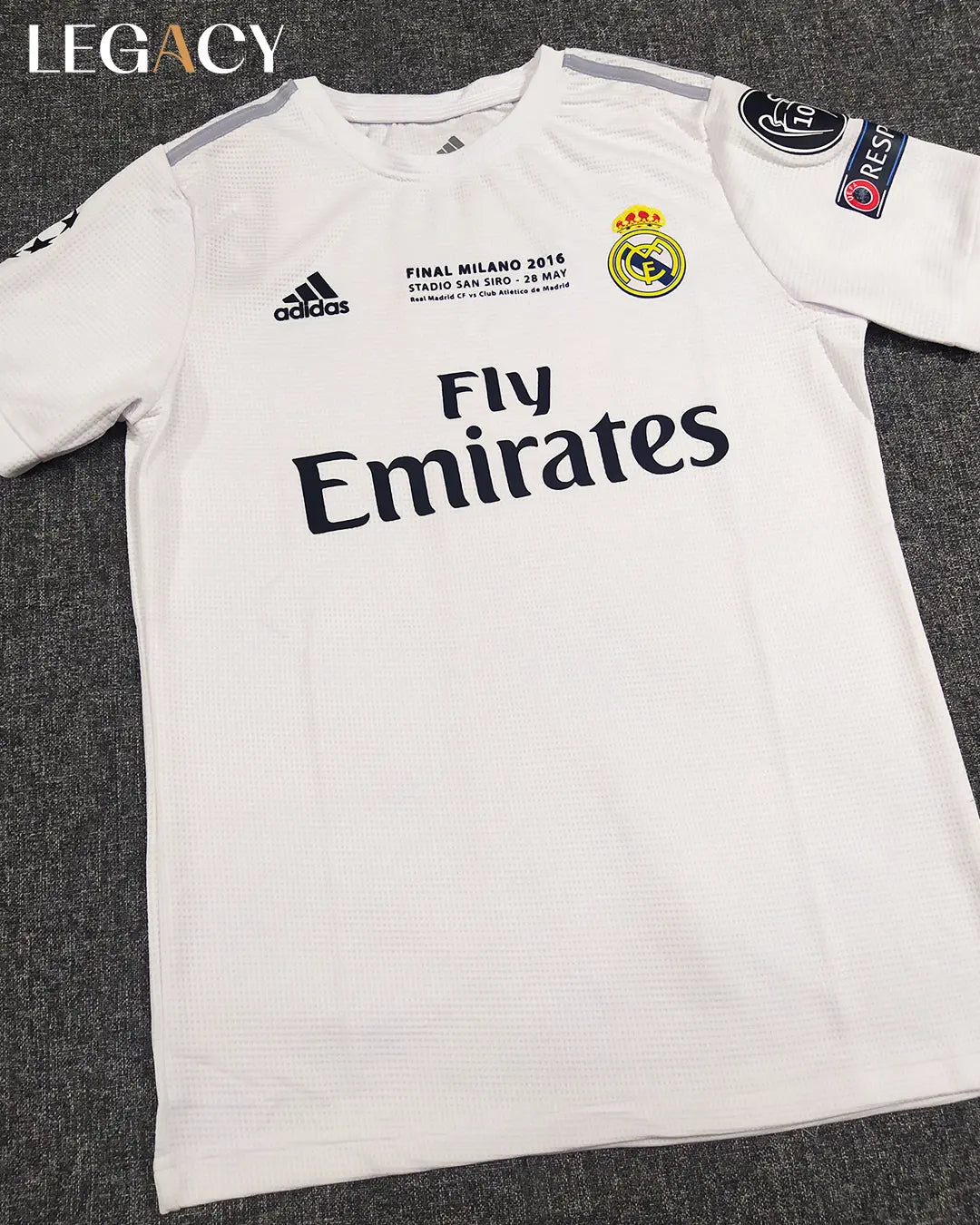Real Madrid 2015/16 Home