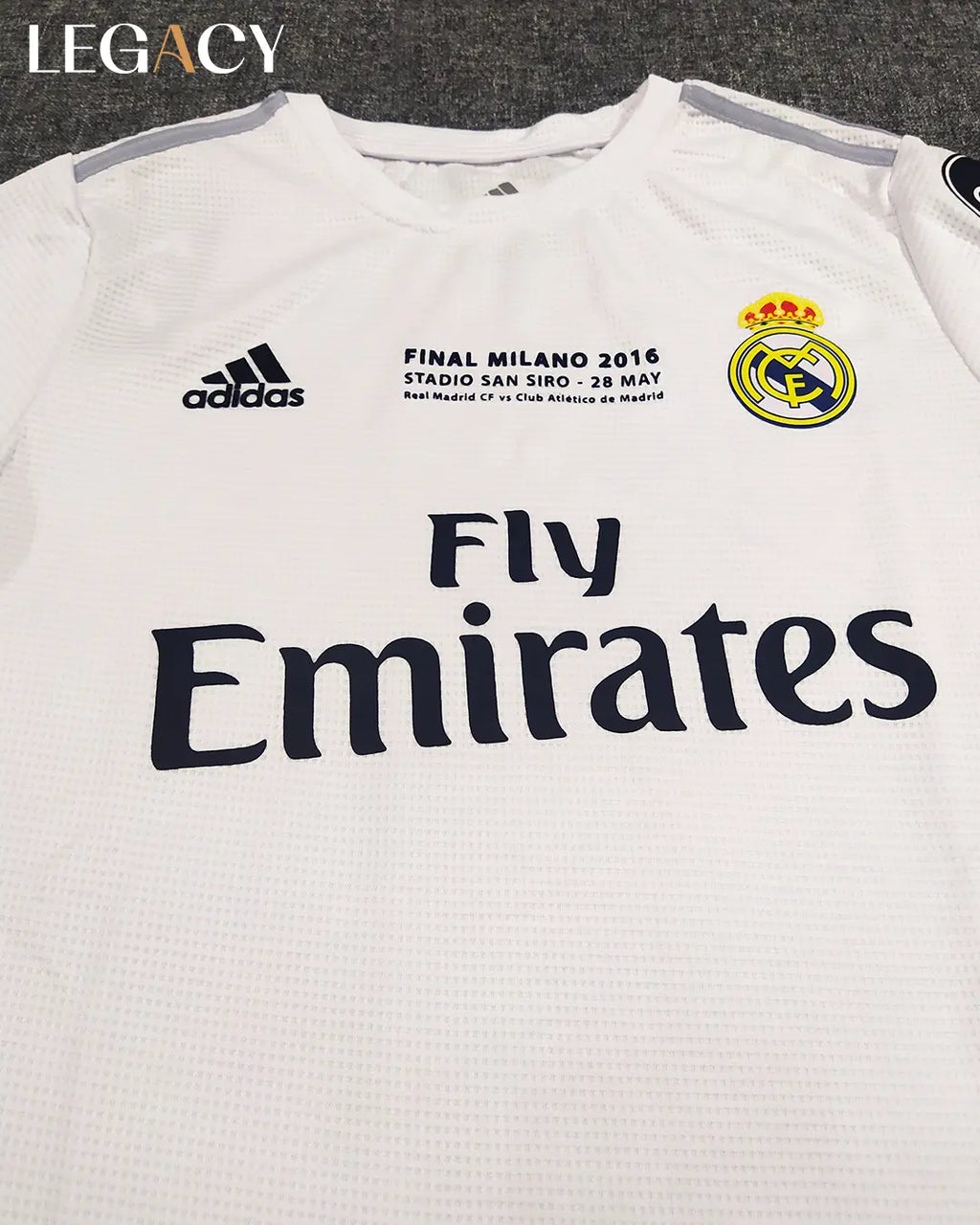 Real Madrid 2015/16 Home