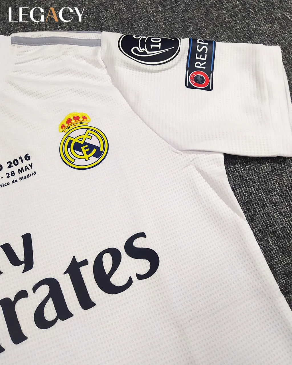 Real Madrid 2015/16 Home